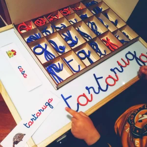 KIT ALFABETARIO MOBILE MONTESSORI IN LEGNO