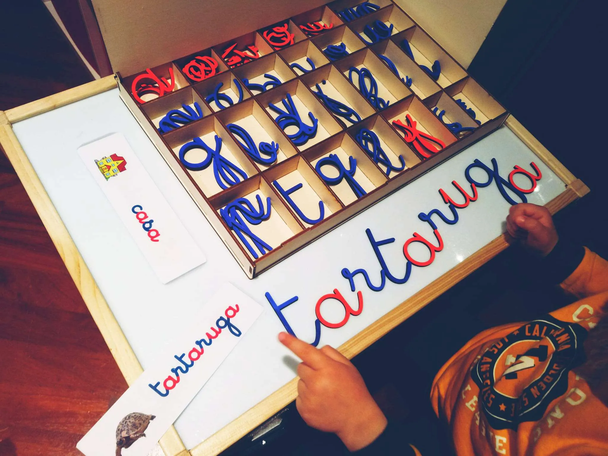 KIT ALFABETARIO MOBILE MONTESSORI IN LEGNO