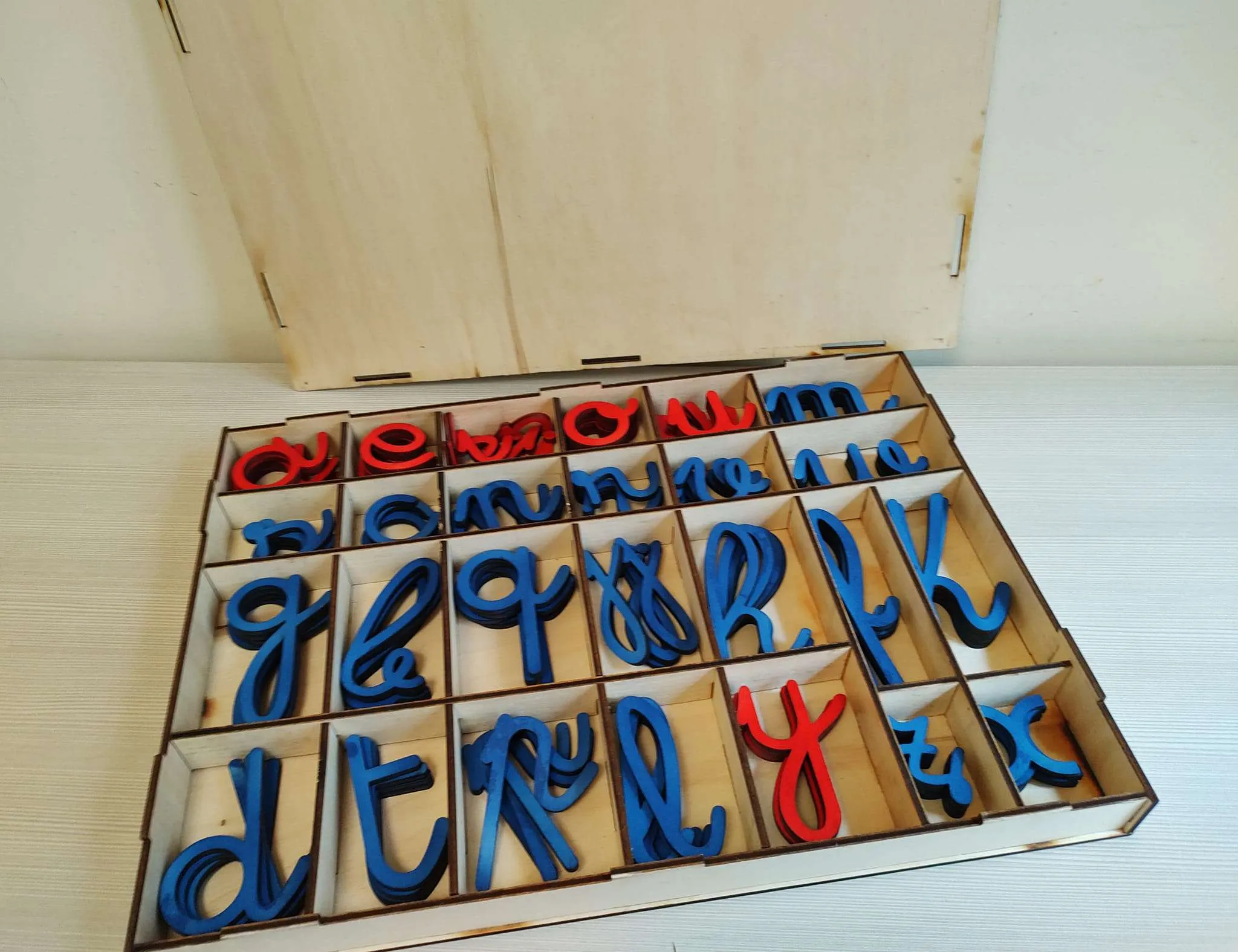 KIT ALFABETARIO MOBILE MONTESSORI IN LEGNO - immagine 5